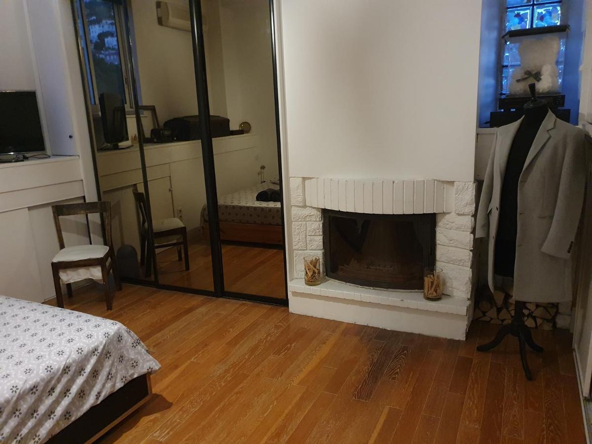 Loft De Type Industriel Et Spacieux Nice